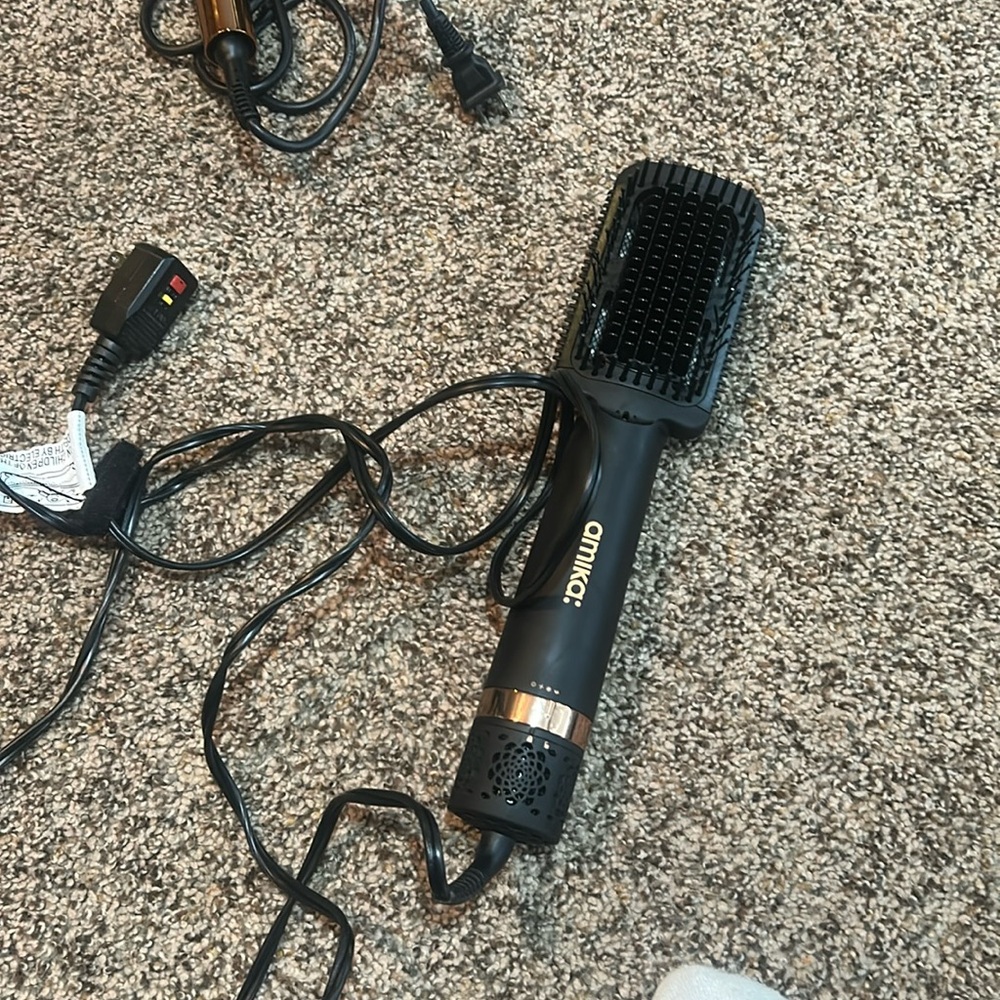 Amika Double Agent 2 in 1 Straightening Blow Dryer Brush